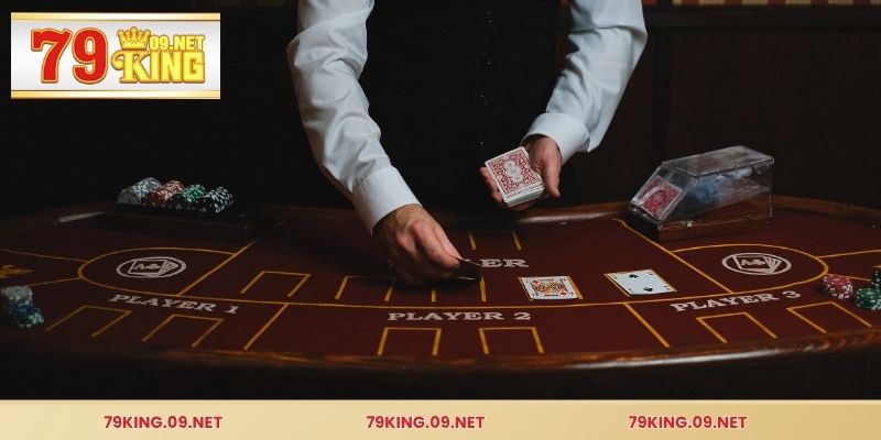 Sắp bài hợp lý giúp tăng khả năng tạo phỏm và kiểm soát ván đấu